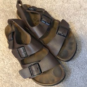 Birki’s brown with back strap-barely worn